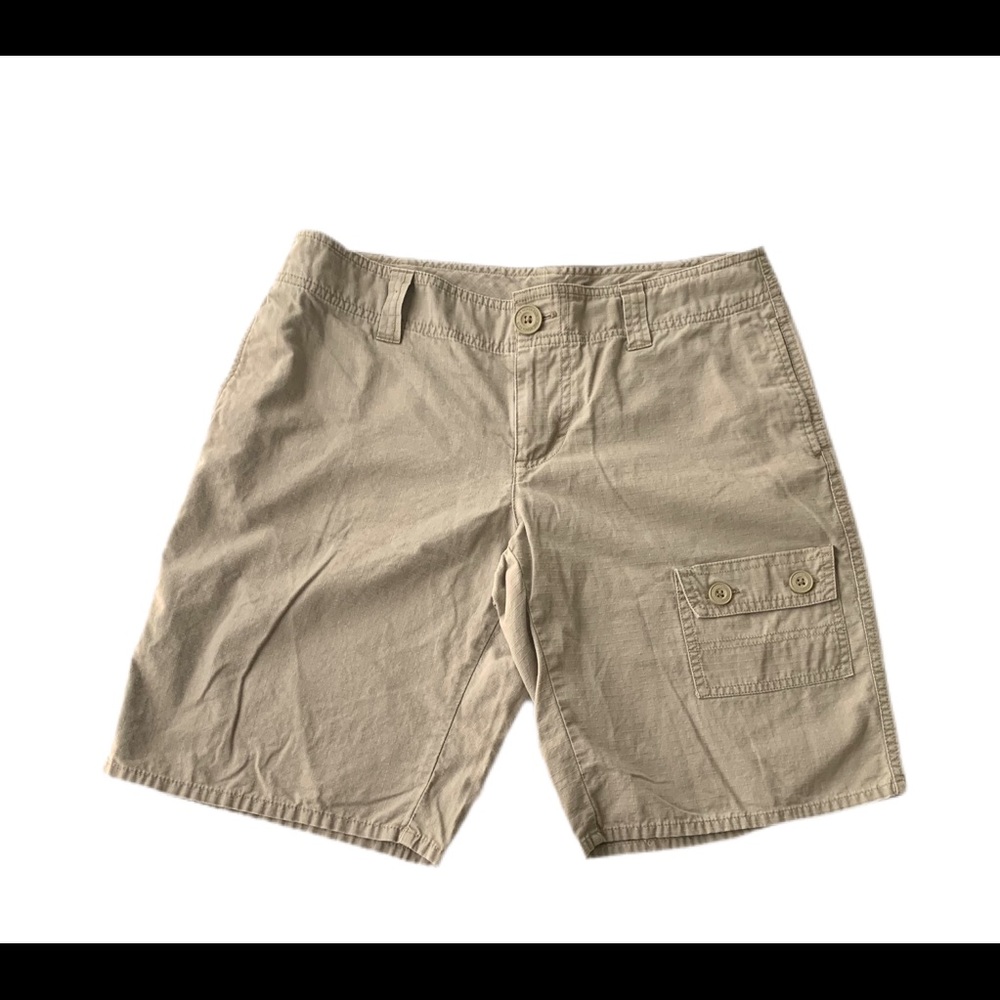 The North Face Flat Front Women’s Khaki Shorts 8